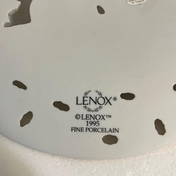 Lenox Collections - The Annunciation - Collector Porcelain Plate with 24k Gold - Picture 10 of 10